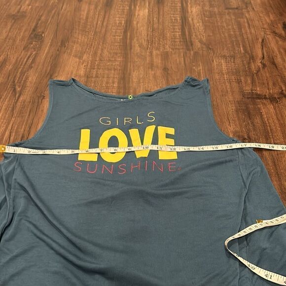Havaianas “Girls Love sunshine” Tank, Size Large - Picture 8 of 9
